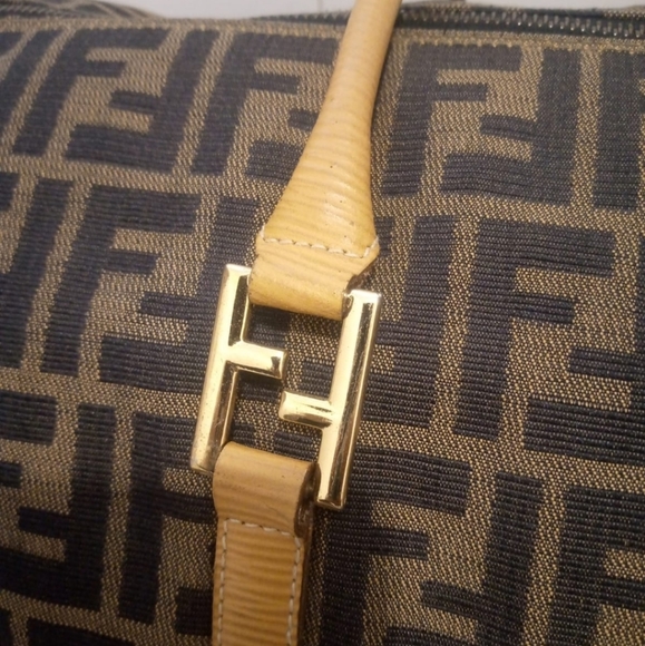 Fendi duffle bag - Picture 8 of 16